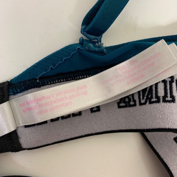 PINK Wear Everywhere Wireless Push-up Bra in Teal - Size 32C - Picture 4 of 4
